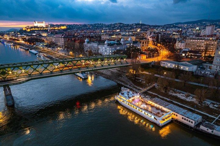 Silvesterkreuzfahrt 2026/27 auf der Donau in Bratislava