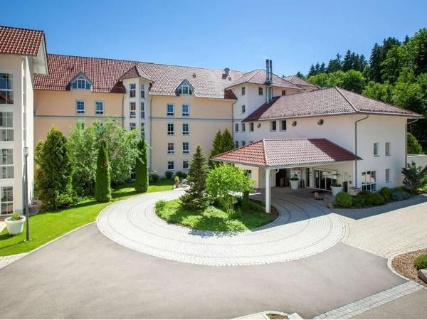 Best Western Plus Parkhotel Maximilian Ottobeuren image 1