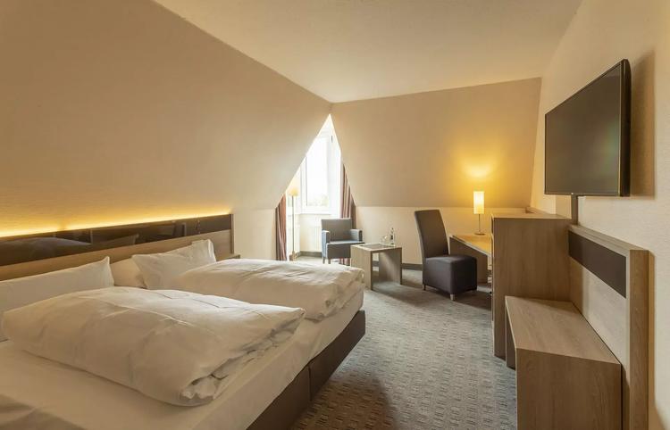 Parkhotel Berghölzchen Hildesheim image 2