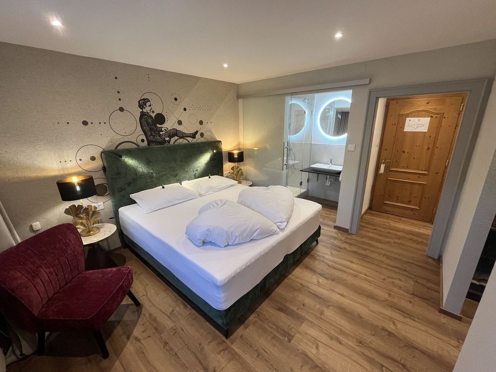 Landhotel Lindenhof image 2