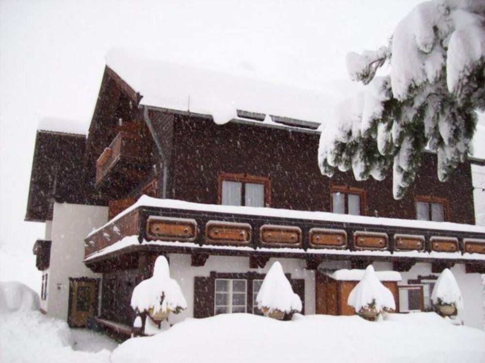 Silvesterurlaub im Schnee 2026/27 in Heiligenblut – Haus Ponholzer