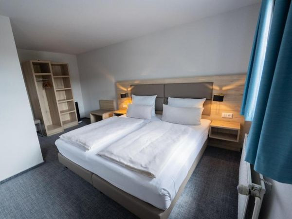 Silvester 2025 am Möhnesee – Feiern & Entspannen im 4★ Haus Delecke