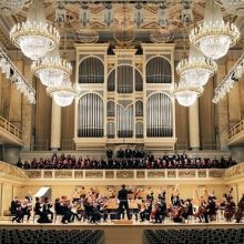 Konzert zum Jahreswechsel 2025 in Wittenberge: Orchester der Neuen Philharmonie live im Festspielhaus