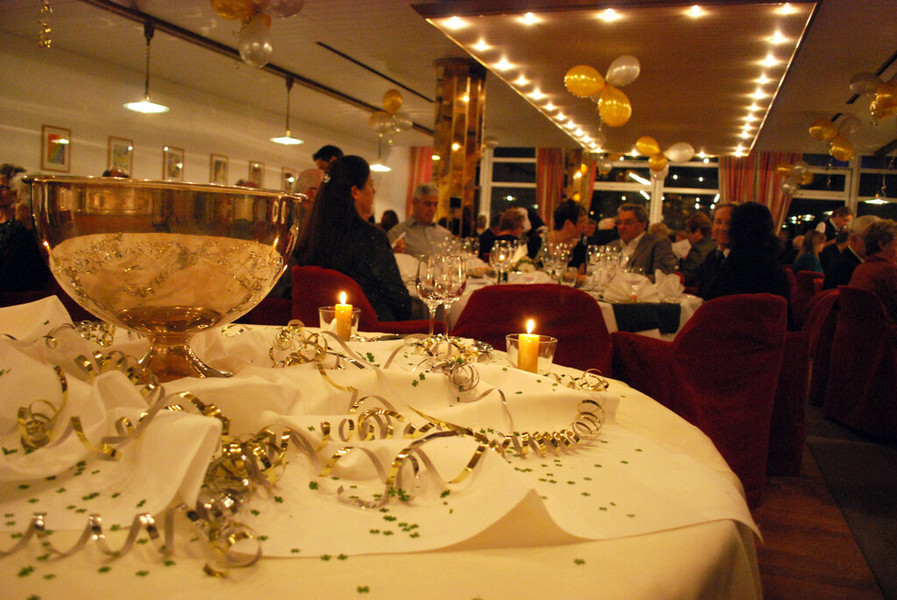 Silvesterveranstaltung: Silvester 2024 mit Galamenü im Fini-Resort in Badenweiler