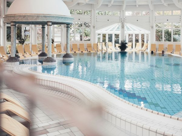 Silvesterspecial 2024 im Reduce Hotel Therma: Kulinarik & Wellness in Österreich