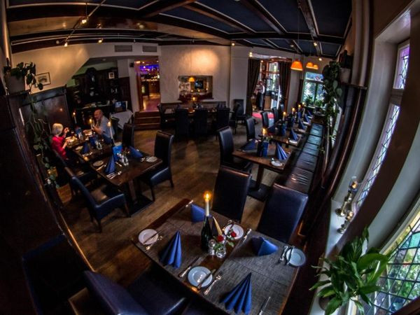 Silvester Deluxe 2025/26 in der Eifel – 4 Tage Genuss & Unterhaltung im Hotel Blaue Ecke Adenau