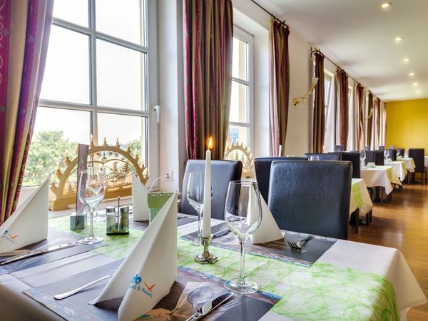 Silvester 2025/2026 im Erzgebirge | 6 Tage Silvesterurlaub mit Vampir-Mottoparty in Seiffen