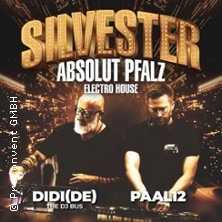 Silvesterveranstaltung: Silvester 2024 im Room Club – Goldene Beats und gute Vibes