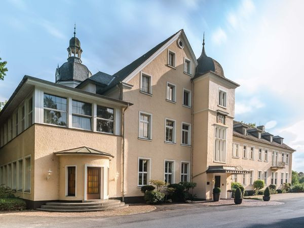 Silvesterveranstaltung: Silvester 2024 am Möhnesee feiern: Haus Delecke 2024/2025