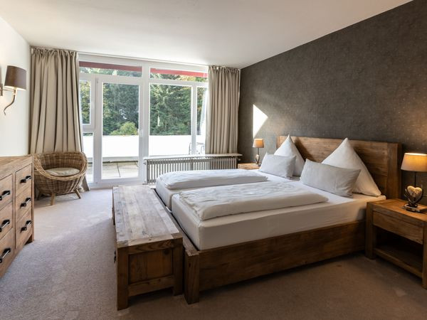 Silvester in der Pfalz 2025/2026: Festlicher Jahreswechsel im Hotel Luisenpark Bad Bergzabern