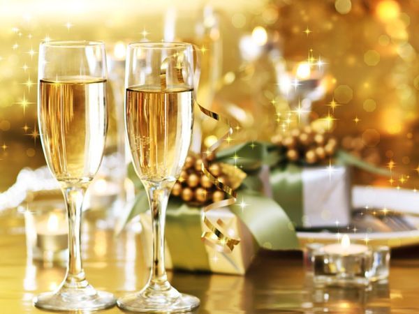 Flyer der Silvesterveranstaltung: Happy New Year 2026 in Ostfriesland – 6 Tage Silvesterurlaub im Ferien Hotel Ostfriesland
