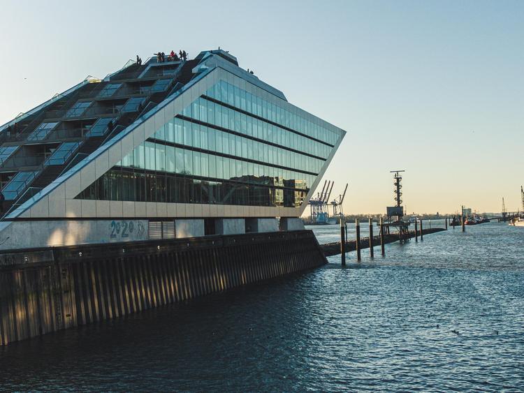 Flyer der Silvesterveranstaltung: Schiff MS LA PALOMA