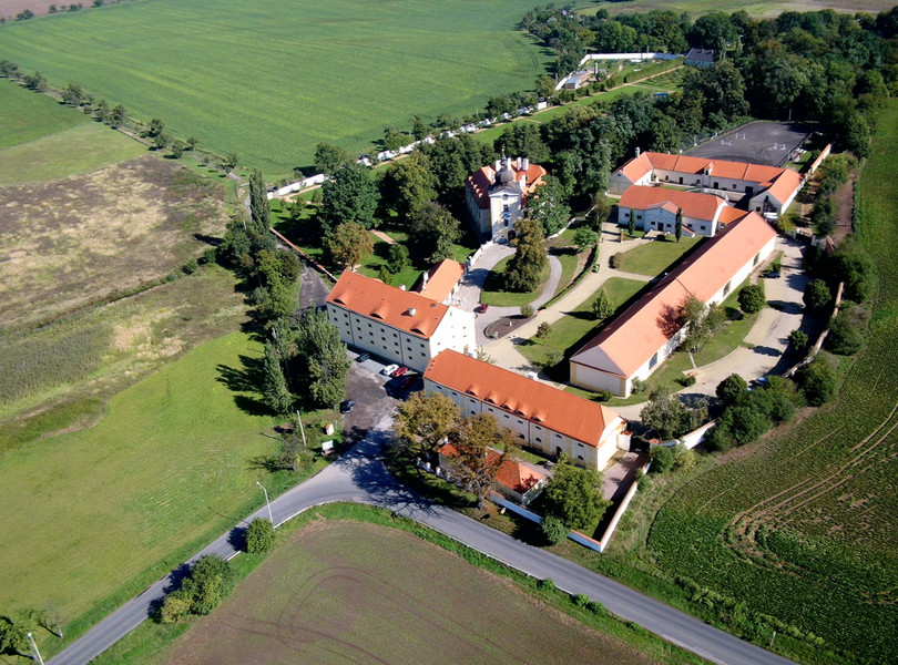 Schloss Silvesteraufenthalt im Pytloun Schlosshotel Ctenice in Prag