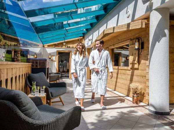 Silvester 2025 bei München: 3 Tage im TOP Familienhotel mit Gala-Dinner & Spa – ab 494 € p.P.