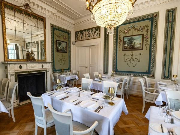 Silvester im Schloss 2025/2026: Stilvoller Jahreswechsel im Schlosshotel Neustrelitz