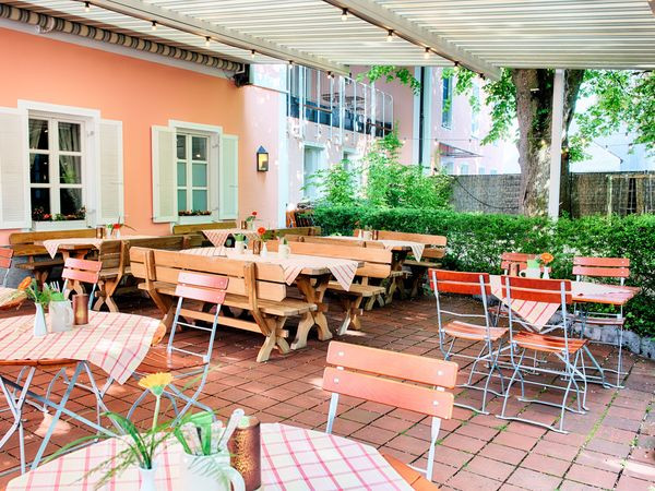Silvester 2025 bei München – Stilvoll feiern im 4★ Hotel SchreiberHof Aschheim