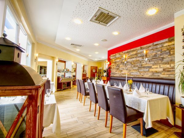 Silvester 2025 im Odenwald: Candle-Light & Wellness im Hotel Jakob
