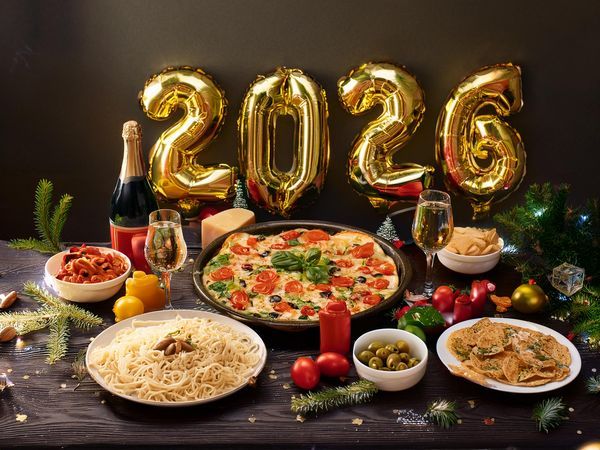 Flyer der Silvesterveranstaltung: Last Minute Silvesterknaller im Allgäu – Italienische Gala mit Live-Musik, Tanz & Wellness