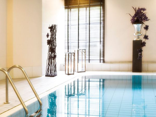 Glanzvoll ins neue Jahr – Silvester Gala Spezial 2024 im Ringhotel Nassau Oranien