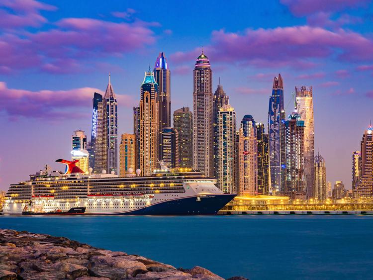 Silvesterveranstaltung: Kreuzfahrten ab Dubai - Silvester 2026/2027