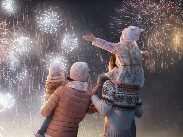 Flyer der Silvesterveranstaltung: Silvester 2025/26 an der Mecklenburgischen Seenplatte – Precise Resort Marina Wolfsbruch