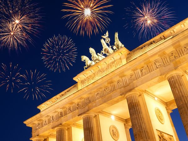 Silvesterveranstaltung: Silvester 2024 in Berlin feiern: Übernachtung im Wyndham Garden Berlin Mitte