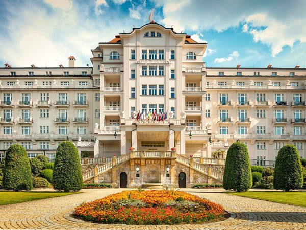 Flyer der Silvesterveranstaltung: Entspannung und Erholung in Karlsbad – 2/3/4 Nächte im Hotel Imperial