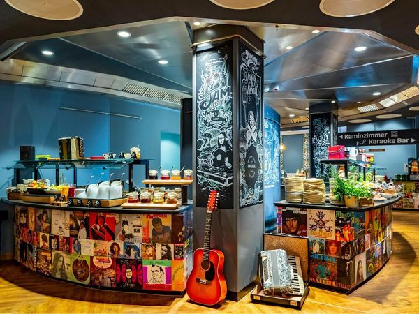 Mighty Silvester in Dresden – 4 Tage im stylischen Hotel mit Galabuffet & Party im historischen Ballsaal