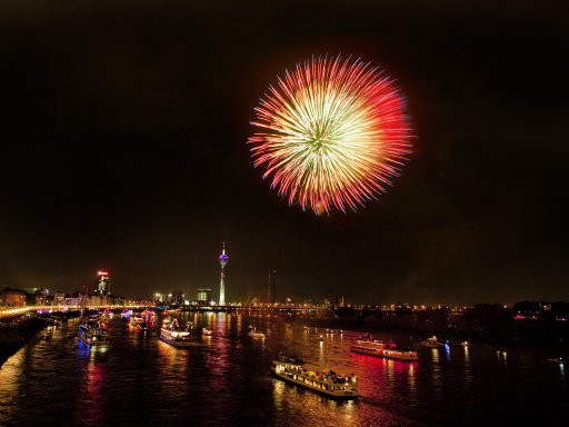 Silvesterveranstaltung: Silvester-Reiseangebot 24/25 für Düsseldorf: 2 Übernachtungen im INNSiDE by Meliá Düsseldorf Derendorf