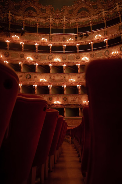 Silvesterveranstaltung: Neujahrskonzert Staatsoper Hannover - moderiert von Matthias Brodowy