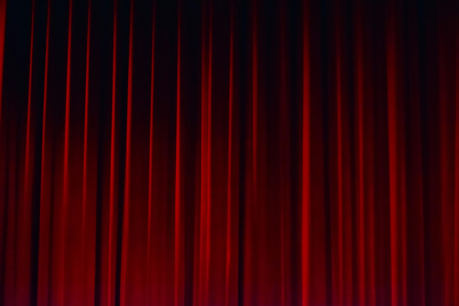 Silvesterveranstaltung: Ein Mann, zwei Chefs - Komödie von Richard Bean Schlosstheater 2024/2025