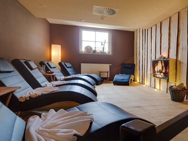 Silvester 2025/2026 im Erzgebirge | 6 Tage Silvesterurlaub mit Vampir-Mottoparty in Seiffen