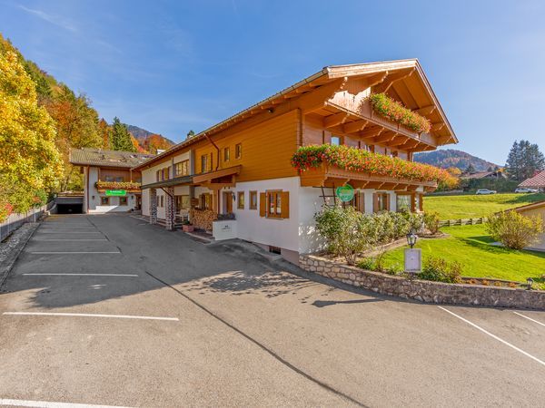 Silvesterveranstaltung: Silvesterurlaub im Chiemgau – 6 Tage Genuss & Natur im Wander- & Landhotel Gabriele