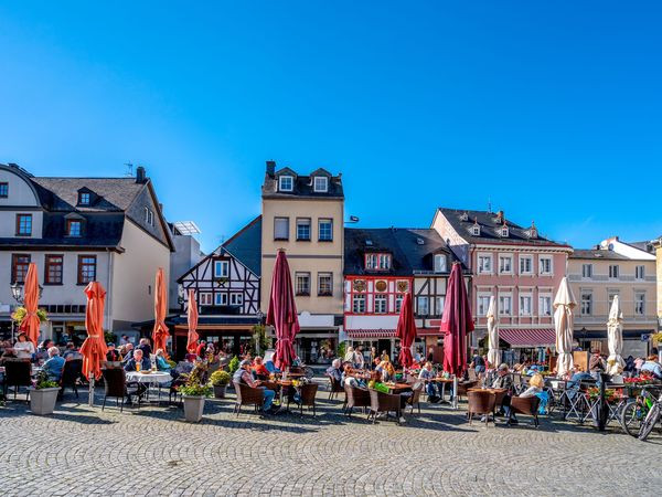 Silvester am Rhein – Festtage mit Genuss, Musik und Rheinromantik