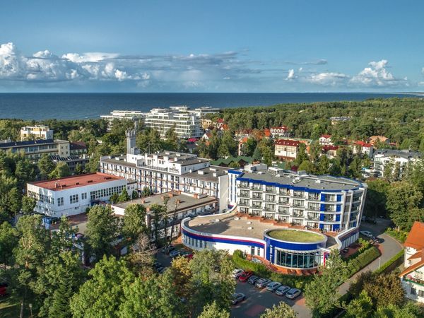 Flyer der Silvesterveranstaltung: Silvesterzauber an der Ostsee - 4 Tage im UNITRAL Hotel Medical Spa