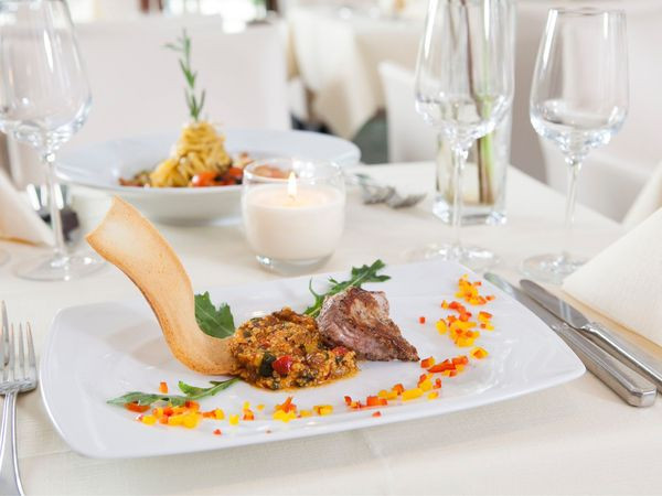 4 Tage Silvester-Party mit 5-Gang-Silvestermenü IDINGSHOF Hotel & Restaurant 2025/2026