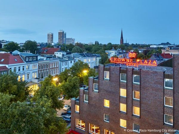 4 Tage Crowne Plaza Hamburg mit Silvesterfeier auf der MS LOUISIANA STAR