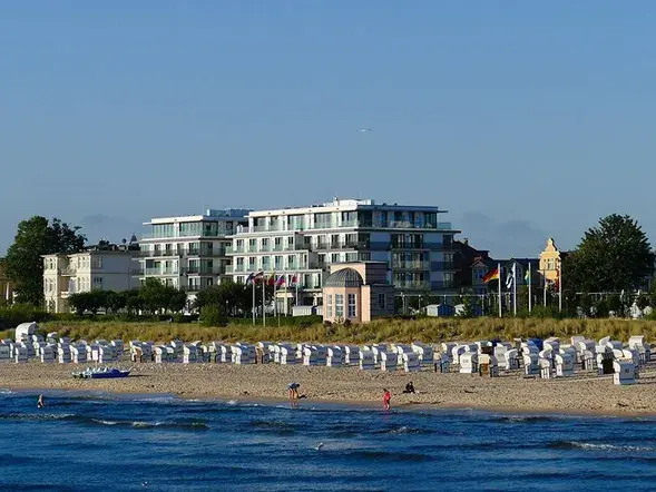 Silvesterveranstaltung: SEETELHOTEL Kaiserstrand Beachhotel Bansin Mitte