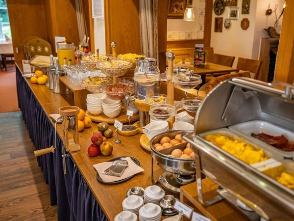 Silvester & Wellness in Ostfriesland 2025/2026: Entspannter Jahreswechsel im Köhlers Forsthaus Aurich