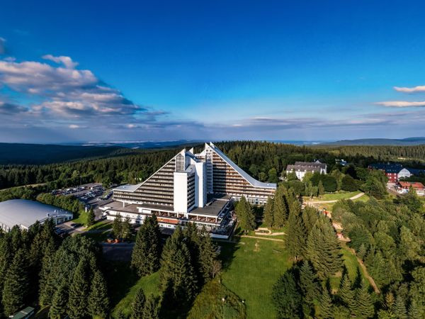 Silvesterveranstaltung: Über Silvester 6 Tage nach Thüringen ins AHORN Panorama Hotel Oberhof  2023/2024