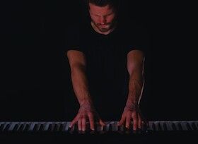 Silvesterveranstaltung: Neujahrskonzert 2023 mit HANS HOWITZ am Piano in Waren an der Müritz