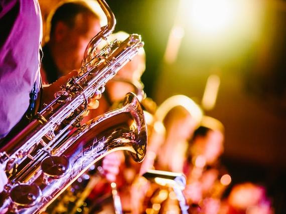 Silvesterveranstaltung: Silvesterkonzert - Symphonic Jazz der WDR Big Band | WDR Sinfonieorchester