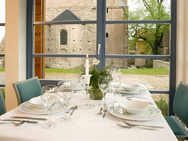 Silvester im Kloster Drübeck 2025 – Ruhe, Einkehr & Galabuffet im Harz erleben