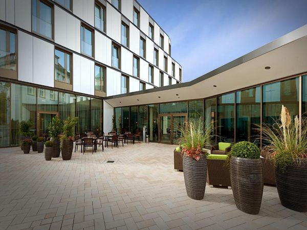 Silvesterveranstaltung: Silvester-Special Osnabrück – 3 Tage im Vienna House Easy erleben