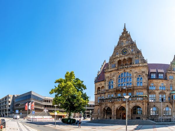 Flyer der Silvesterveranstaltung: Silvesterreise nach Bielefeld mit 3 Übernachtungen.