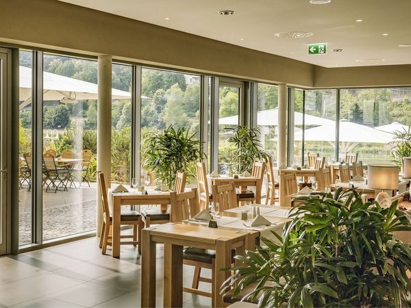 Silvester in der Toskana Therme – Wellnessnacht mit Show, Musik und Badefreuden