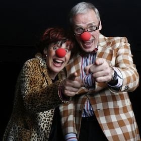 Flyer der Silvesterveranstaltung: Die 7 Typen Show – Heitere, musikalische Solo-Unterhaltung zu Silvester im Galli Theater Weimar