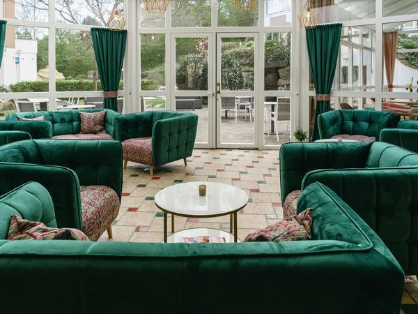 Silvester mit Galadinner & Live-Musik im Hotel Albizia – Jahreswechsel im Burgenland