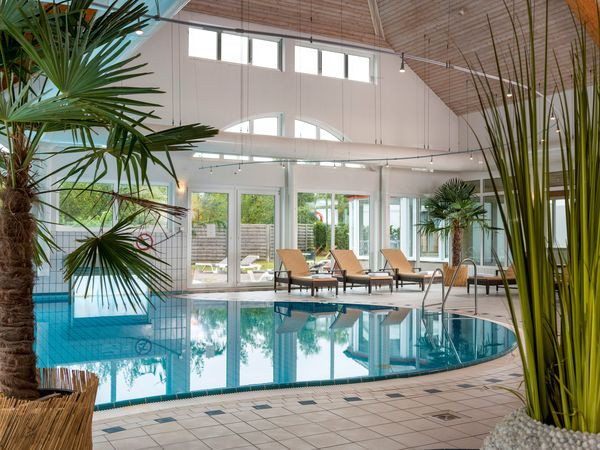 Flyer der Silvesterveranstaltung: Silvesterzauber auf der Insel Rügen | 3 Nächte Aedenlife Hotel & Resort
