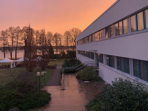 Silvesterveranstaltung: Stilvoll ins neue Jahr – Silvesterreise 2025/2026 zum Seepark Hotel am Wandlitzsee